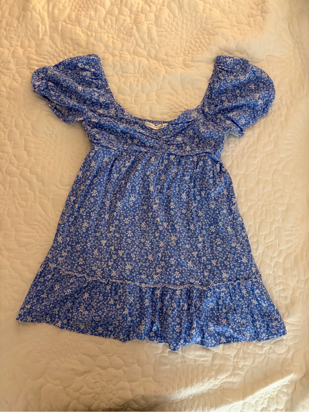 Blue Floral Puff-Sleeve Dress